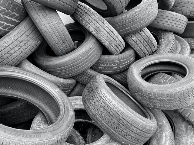 タイヤの処分・廃棄は不用品回収業者がオススメ